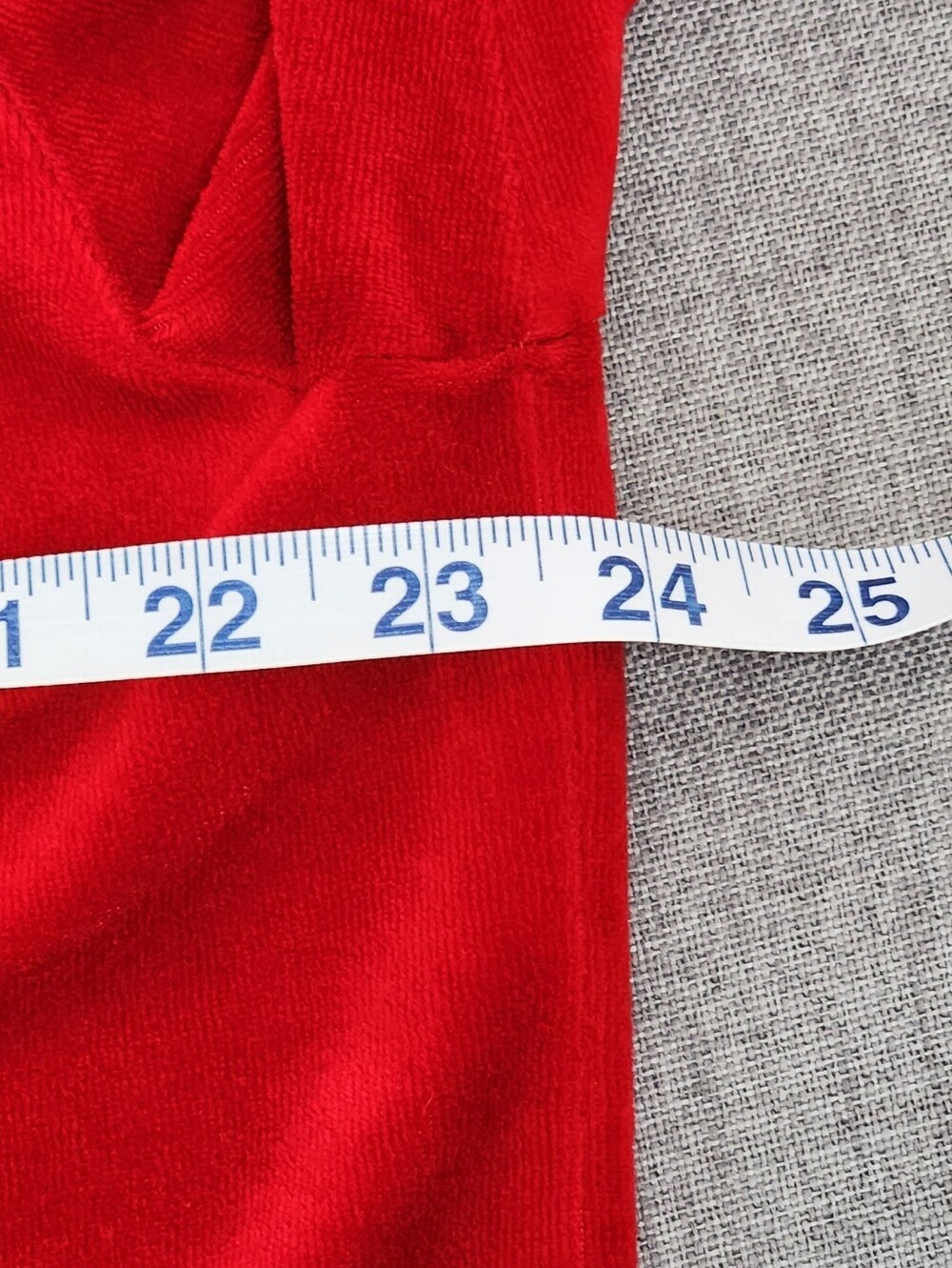 Wilson × Forever 21 Colab Red Velour Crewneck Neck Retro Sweater Medium - Picture 6 of 6